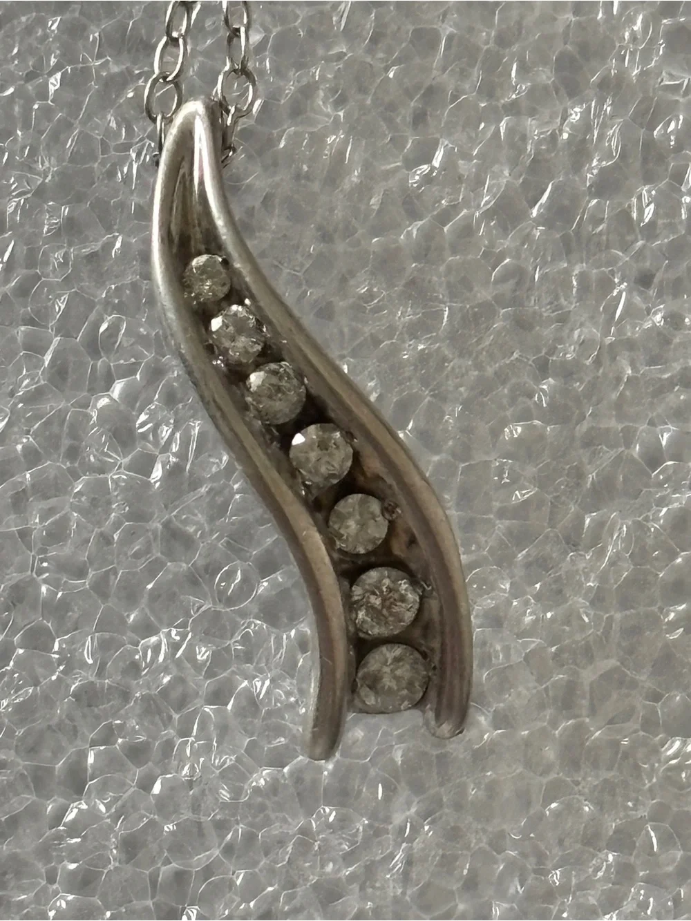 925 Sterling Silver .35 cttw Diamond Journey Pendent Necklace